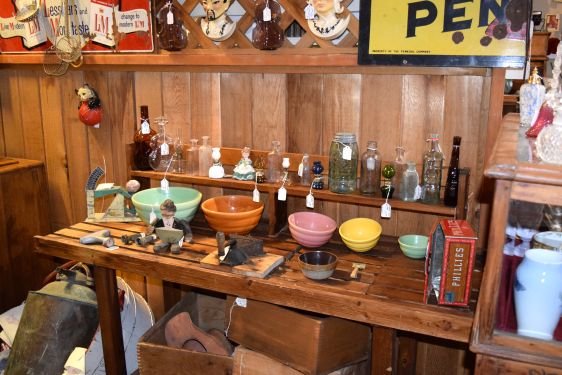 A Robin's Nest of Antiques & Treasures